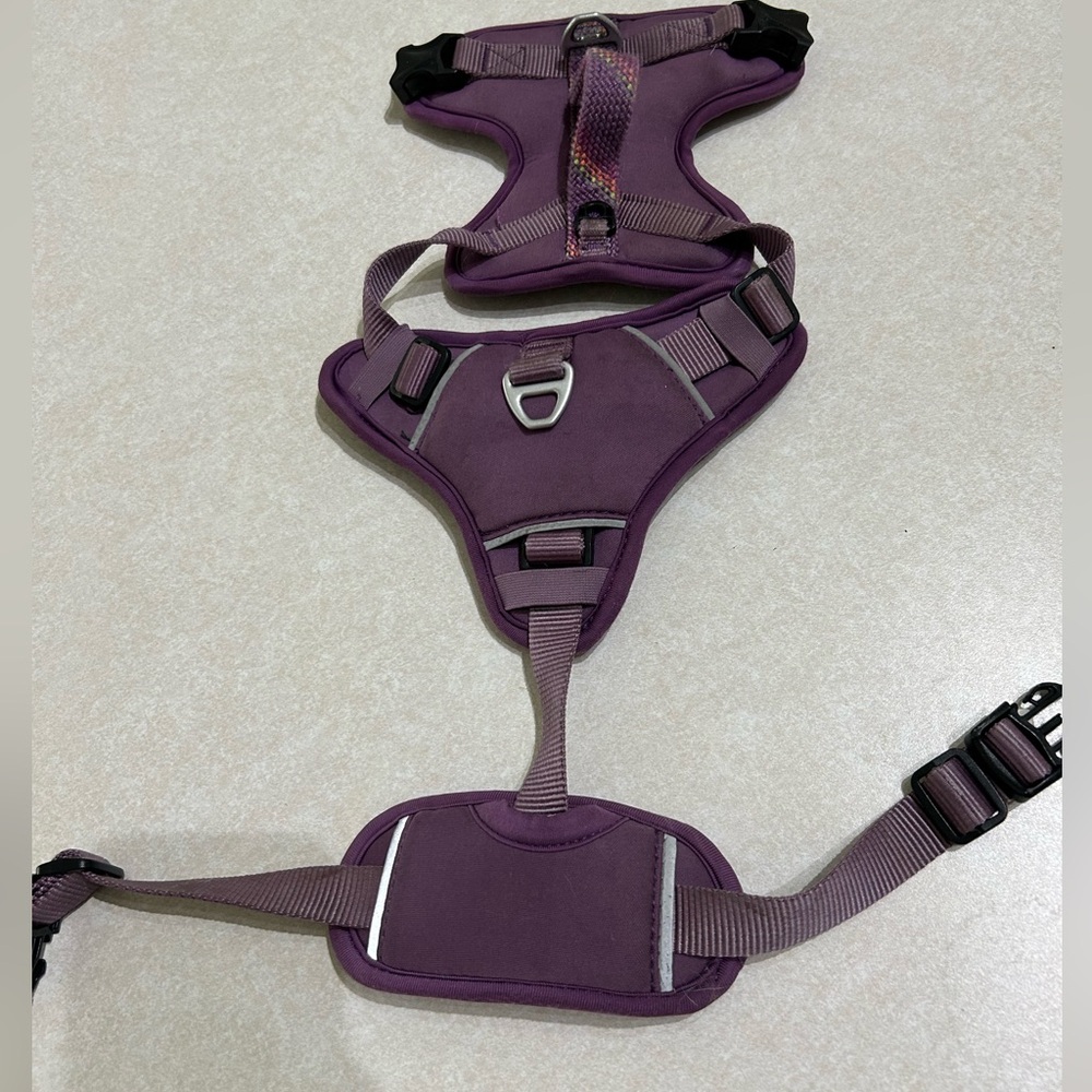 Arcadia Trail Dog Harness 
Size small